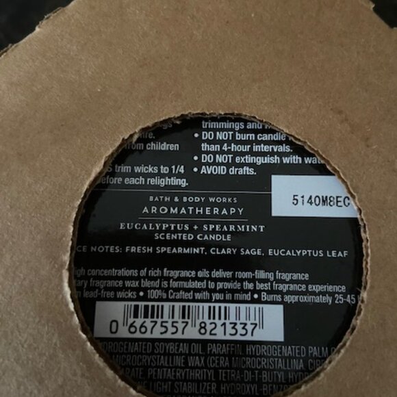 Bath and Body Works eucalyptus and spearmint 3 wick candle NEW - Picture 2 of 6